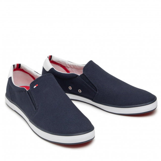ICONIC SLIP ON SNEAKER