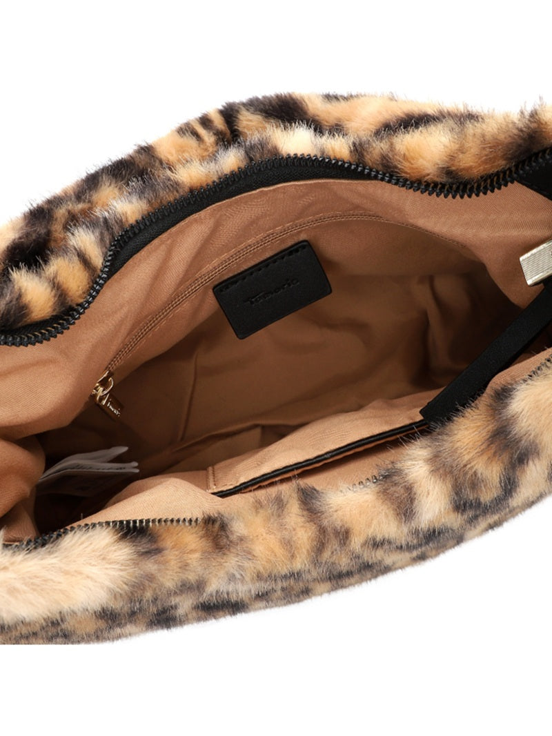 TAS Gerta Shoulder Bag