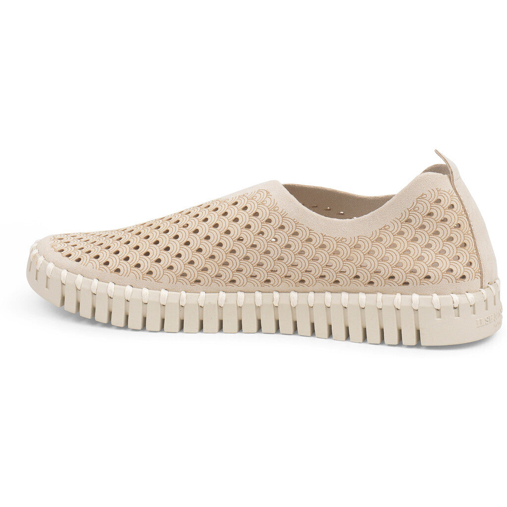 Tulip Flats Sneaker