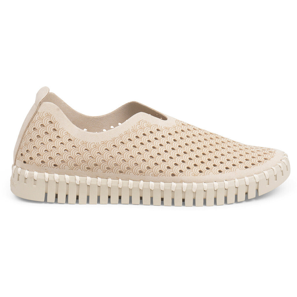 Tulip Flats Sneaker