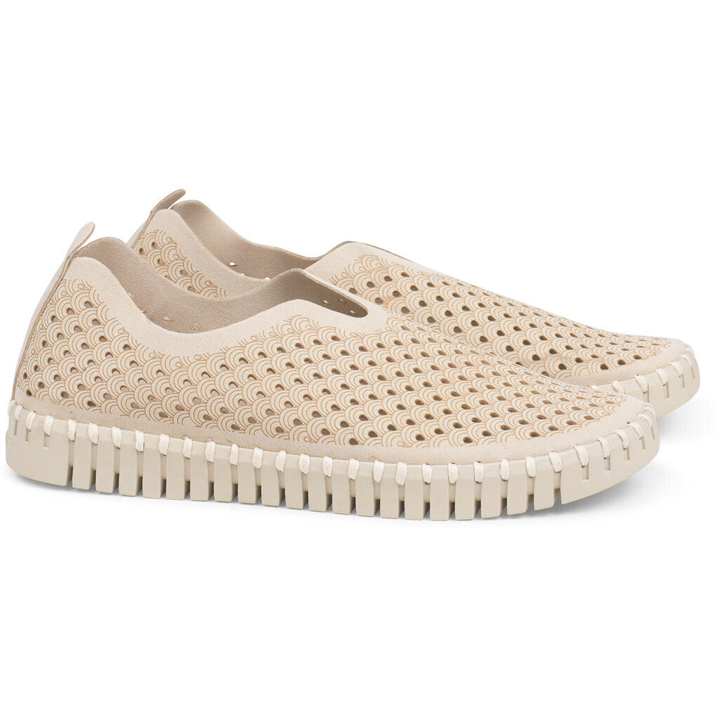 Tulip Flats Sneaker
