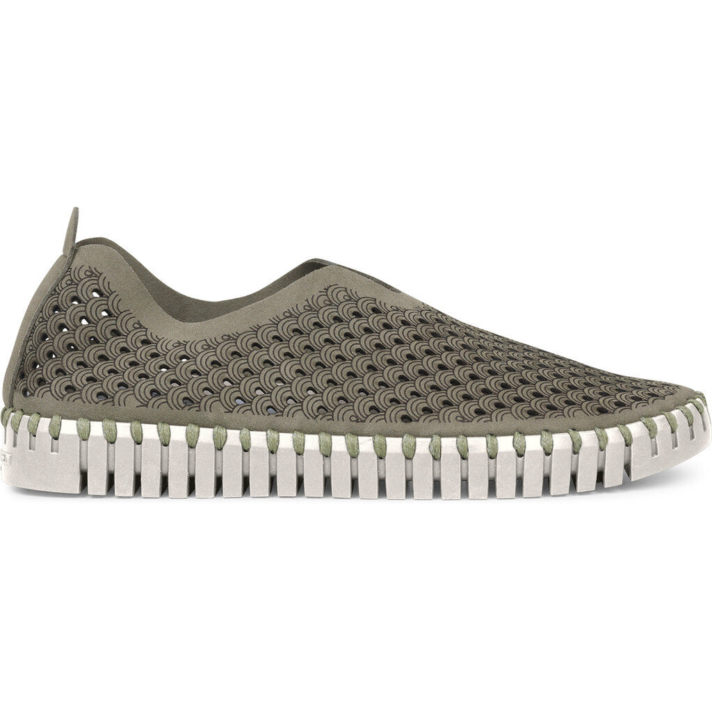 Tulip Flats Sneaker