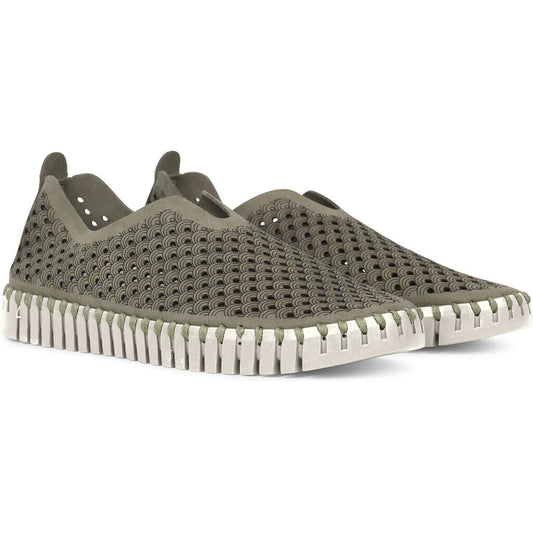 Tulip Flats Sneaker