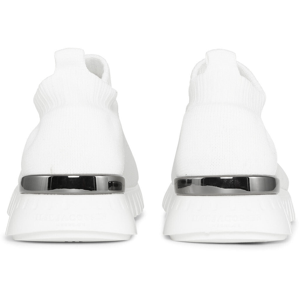 Tulip Lightweight Sneaker
