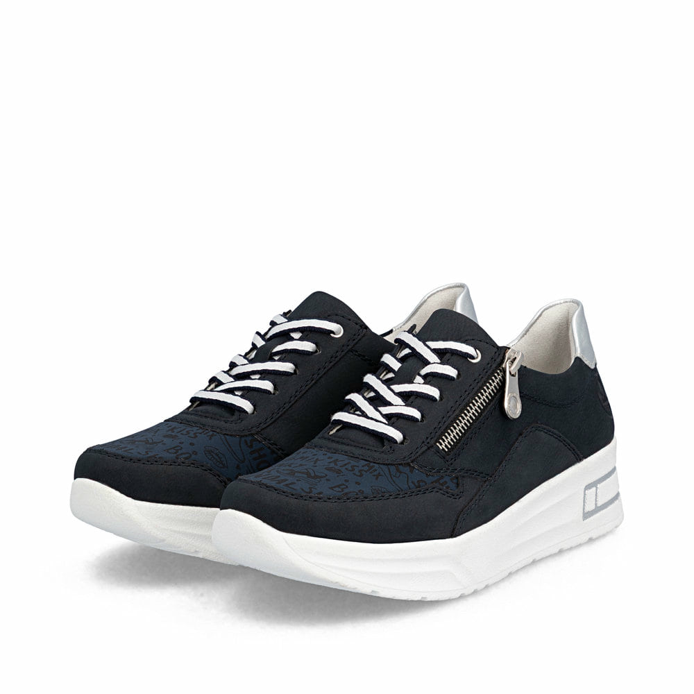 Lightweight Zip Sneaker